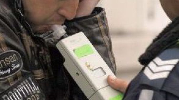 Пиян шофьор спипа полицията в Аспарухово посред бял ден