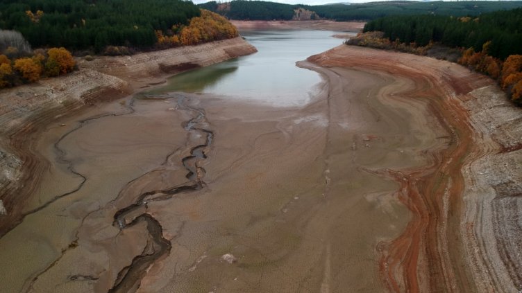 Предлагат спасение на перничани с вода от пещери