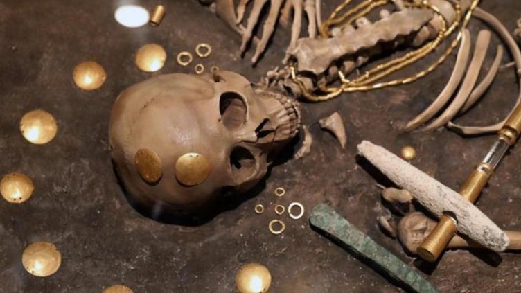 Изложбата „Най-старото злато на човечеството“ гостува в Рощок