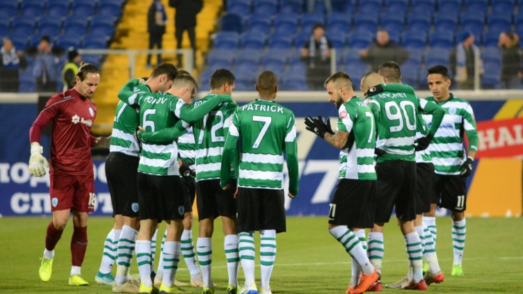 Треньорът на Черно море попълни групата за Лудогорец с юноши