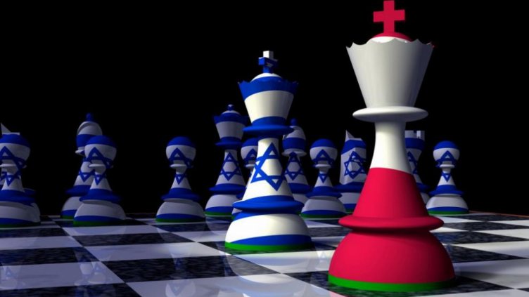 Повдигнаха обвинения на израелеца, наплюл посланика на Полша