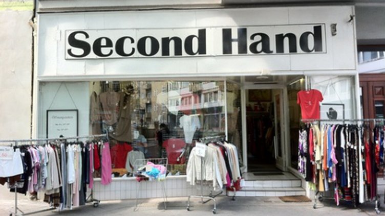 Дрехите втора употреба скачат с 30%, въвеждат екотакси