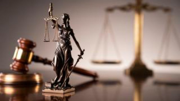 Жена опита да подкупи данъчен