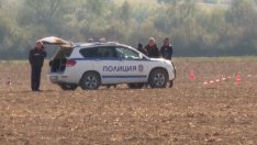 Падналият парашутист продължава да е с опасност за живота