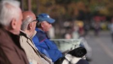 Служебно преизчисляване на пенсиите, иска омбудсманът