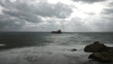 Няма опасност за околната среда заради авариралият танкер край Ахтопол