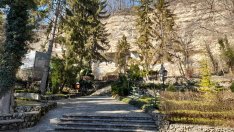 Аладжа манастир с вход свободен за Великден