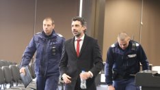 Полиция нахлу на конгреса на БФС, някой се обадил на 112