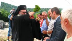 Отслужиха тържествен водосвет в руините на раннохристиянската катедрала в Мисионис