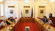 "Продължаваме промяната" и БСП се сближиха