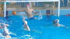 Ватерполистите на „Комодор” стартираха с победа в „Елит” и при U17