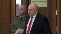 Затвор и глоба за разпространение на фалшиви новини