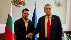 Ботев е категоричен: Никой не е карал Карлос Насар насила да се снима с Делян Пеевски