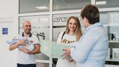 1000 кутии с най-необходимото за всяко новородено подаряват от Карин дом в родилните отделения във Варна