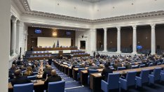 Вотът на недоверие срещу кабинета "Денков" е неуспешен