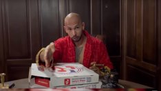 Задържаха скандалeн инфлуенсър в Румъния (ВИДЕО)