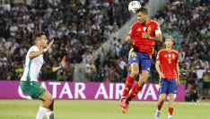 България загуби с 0:3 от Испания пред 40 000 души