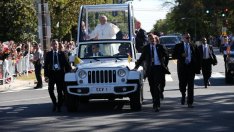 Скандал в Будапеща: Кортежът на папата уби словашки състезател по триатлон