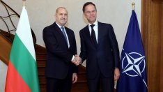 Рюте увери България в готовността на НАТО да засили отбраната