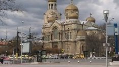 Спират движението в центъра на Варна за един час на Йордановден