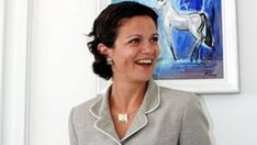 Връзката на Брендо в "Credit Suisse" била бившата тенисистка Елена Пампулова