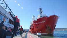 Полярният ни кораб отваря врати за посетители