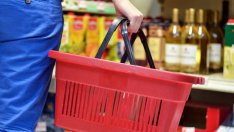 Гърците ядат два пъти по-евтино от българите. Еднакви стоки с 40% по-скъпи