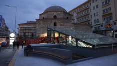 БГ семейството, зарязало бебето си на балкон в Солун, живеело в мизерия