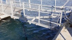 Ураганът във Варна повредил пристанище "Карантината", кметът Коцев разпореди спешна проверка (Снимки)