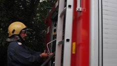 Тротилова шашка взриви кола. Евакуираха детска градина и училище