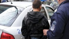 Закопчаха варненски тийн с трева