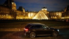 В Париж гласуват за по-високи такси за паркиране на джипове