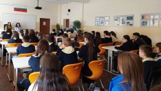 Нови две образователни срещи с ученици проведоха през седмицата магистрати от Районен съд – Варна