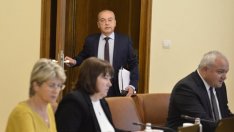 Донев: Няма страшно да се гласува