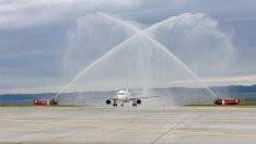 Летище Бургас и Летище Варна посрещнаха тържествено първите полети на SunExpress и Electra Airways за Лято 2025