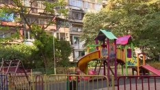 След инцидент: Проверяват уличните стълбове около детските площадки във Варна