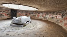 Рут отвръща на удара: Показа "на светло" поругания паметник в Перущица 