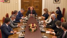 Скандал на консултациите с ДПС: Радев пита Карадайъ коя му е родината (ВИДЕО)