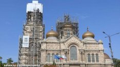 Събират пари за почистване на фасадата на катедралата във Варна