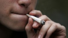 Стряскащо, но пък е факт: Всеки десети ученик в Добрич пуши канабис