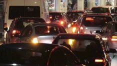 Изпращаме с 2022 с опашки за гориво заради края на отстъпката от 25 ст.