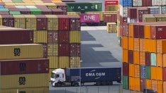 Китай отвръща на удара, вдигна митата за американски стоки на 125%