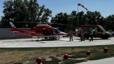 Медицинският хеликоптер кацна на стадион в Смолян, спаси жена