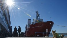 Валидират марка, посветена на кораба "Св. св. Кирил и Методий" във Варна