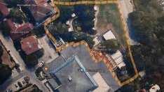 Областният управител съди кмета на Варна, който отказва да премахне 10 преместваеми обекта, изградени до ресторанта му в морската градина