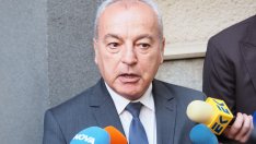 Донев: Нарушение на закона е, ако ви подарят домашна ракия