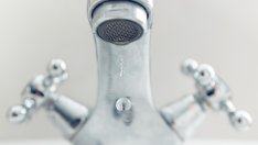 Хиляди остават без вода заради дефектирала връзка на магистрален водопровод Варна - Златни пясъци