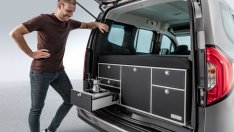 Кемперът мечта от Mercedes – с кухня за лакомници и спалня за ленивци