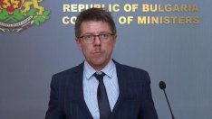 Стоил Цицелков подаде оставка, Андрей Гюров я прие