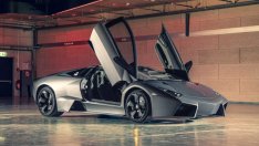 Някой да си търси "Lamborghini"-то. Само на 110 километра е, скъпичко си е!